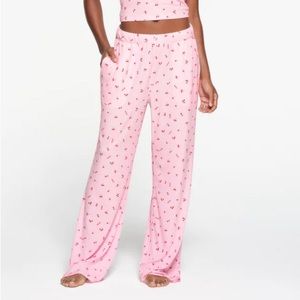 skims soft lounge sleep pants